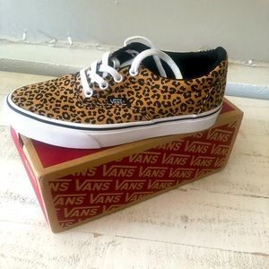 Women’s leopard Vans